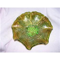 Green Imperial Grape Ruffled Bowl #1637605