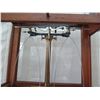 Image 9 : Antique Weight Scale in Glass Display Case 16.5"W x 9"D x 18"H