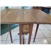 Image 3 : Vintage Wooden Folding Game Table 26" x 22" 24.5"