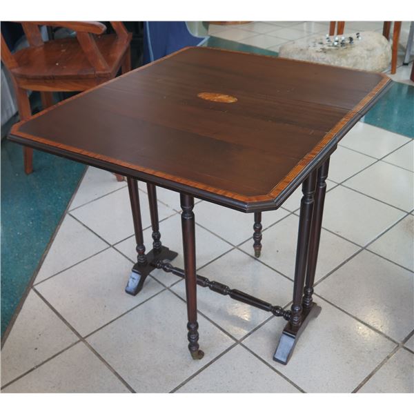 Vintage Wooden Folding Game Table 29.5  x 24  25 