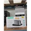 Image 1 : Stainless Steel Whistling Kettle & 4 Slice Toaster