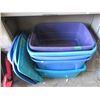 Image 1 : 6 Totes with 4 Lids