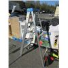 Image 1 : 5 Foot Aluminum Step Ladder