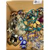 Image 2 : Large Lot Of Costume Jewelry Mix And Match, Great For The Crafters