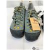 Image 2 : Brand New Pair Of Size 12 Treksta Shoes With Pair Of Gloves