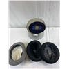 Image 2 : Vintage Hat Box With 4 Men's Hats