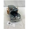 Image 2 : 1/18 Scale 1948 Chevy Fleet Master Die Cast Car