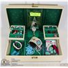 Image 1 : TURQUOISE BEADED GEMSTONE JEWELLERY IN VINTAGE BOX