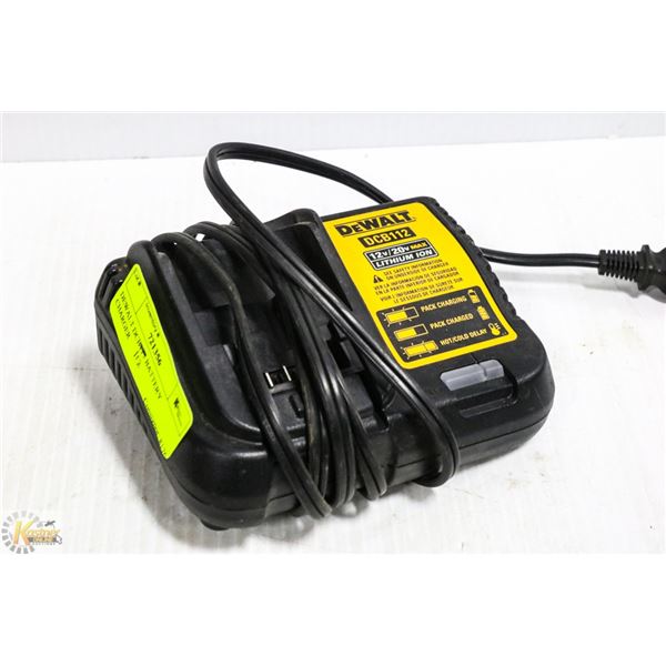DEWALT DCB115 BATTERY CHARGER