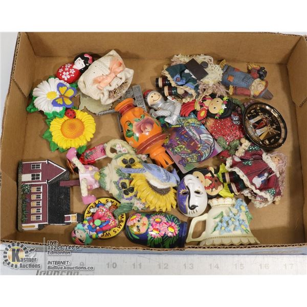 BOX OF COLLECTIBLE MAGNETS