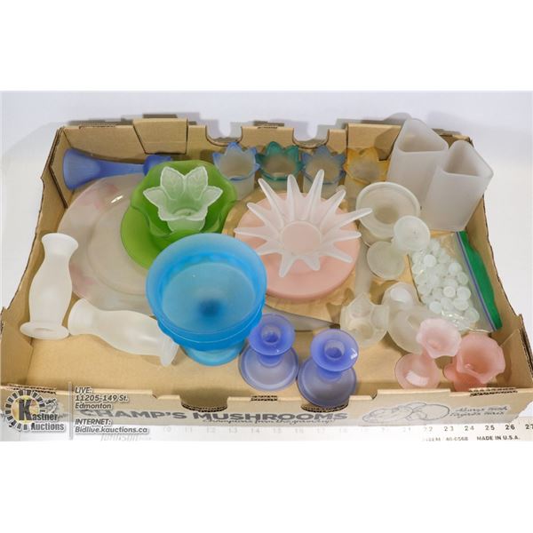 ESTATE FROSTED GLASS ASSORTED 31 PC