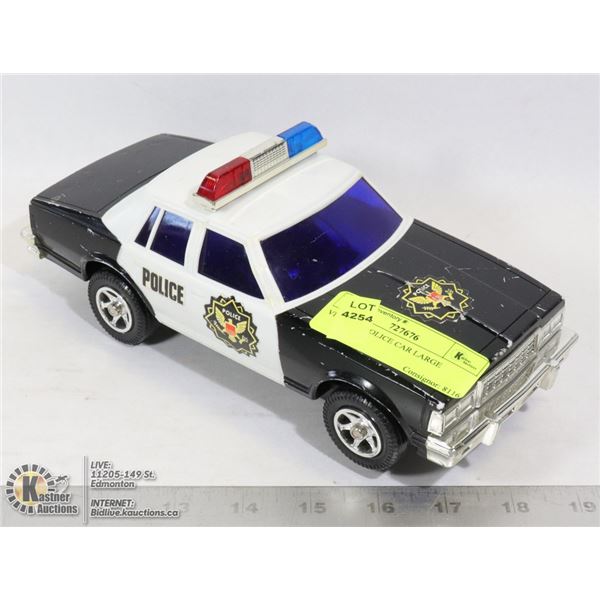 VINTAGE POLICE CAR LARGE