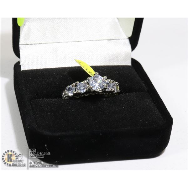 LADIES 925 SILVER RING SZ 5