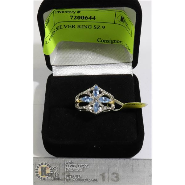 LADIES SILVER RING SZ 9