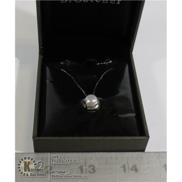 .925 SILVER CHAIN  AND FRESH WATER PEARL PENDANT