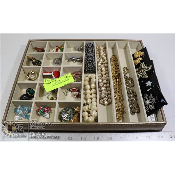VINTAGE JEWELERY IN DISPLAY