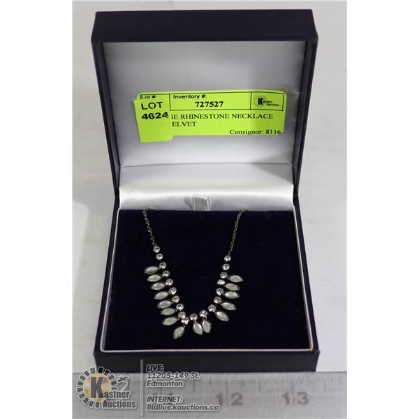 VINTAGE RHINESTONE NECKLACE BLUE VELVET