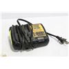 Image 1 : DEWALT DCB115 BATTERY CHARGER