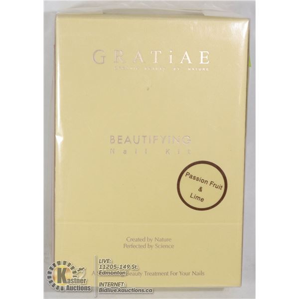 GRATIAE BEAUTIFYING NAIL KIT