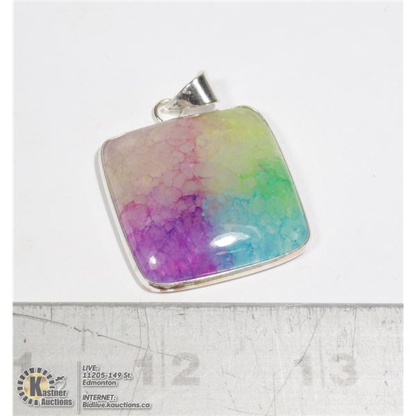 #243-RAINBOW SOLAR QUARTZ PENDANT JEWELRY/ SILVER PLATED/ HEALING MINERAL