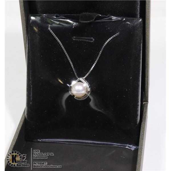 .925 SILVER CHAIN  AND FRESH WATER PEARL PENDANT