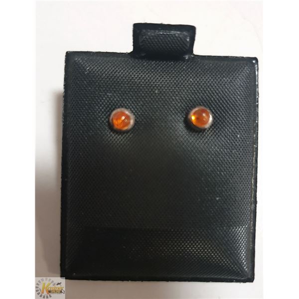 NEW SILVER AMBER STUD EARRINGS