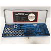 Image 1 : 40 PC COMBINATION TAP AND DIE SET