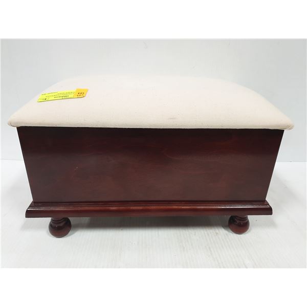 BOMBAY PADDED CHAIR/STOOL WITH STORAGE SPACE