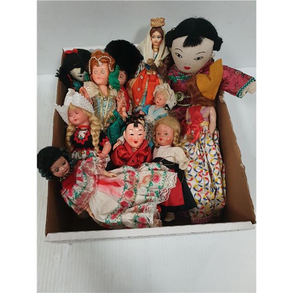 12 PCS ANTIQUE AND VINTAGE DOLLS IN VARIOUS SIZES