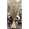 Image 1 : DRIED GRASS ARRANGEMENT IN ROPE VASE