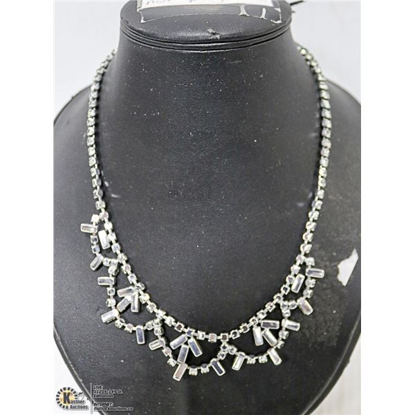 ESTATE 1950'S RHINESTONE NECKLACE 16 INCHES