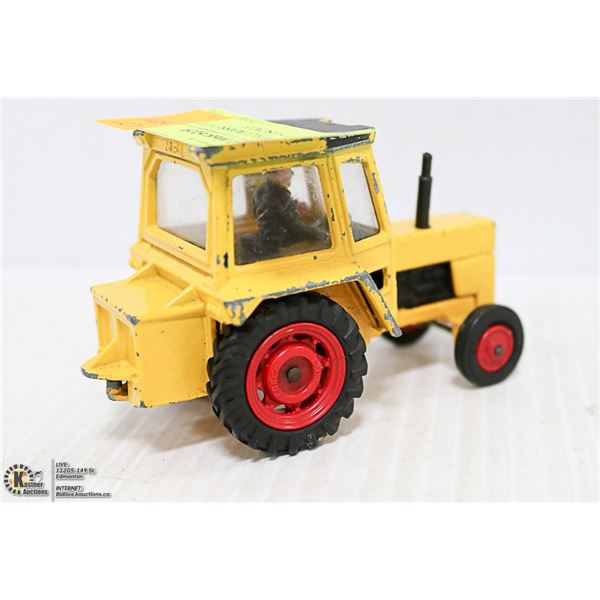 VINTAGE CORGI MASSEY-FERGUSON TRACTOR 1:50 SCALE