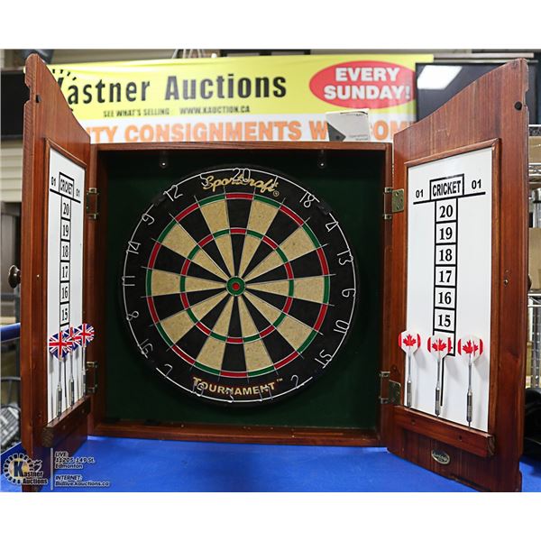 SPORTCRAFT TOURNAMENT DARTBOARD WITH 6 DARTS
