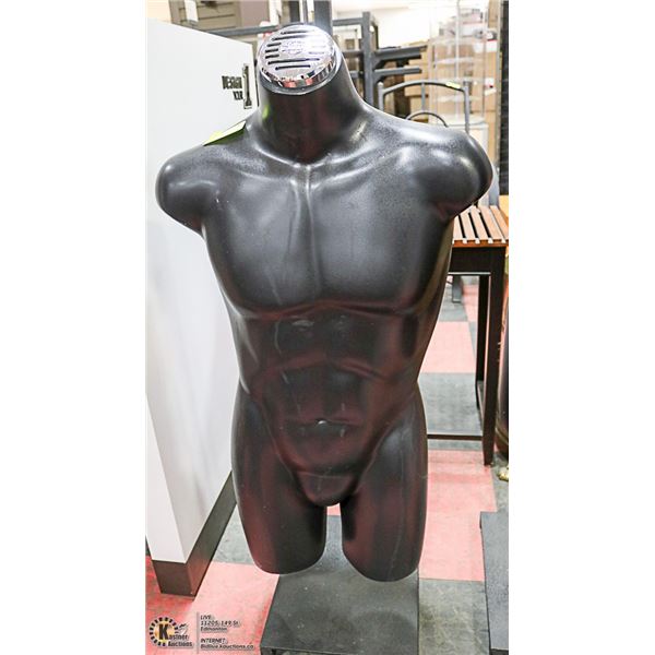 MALE MANNEQUIN FORM