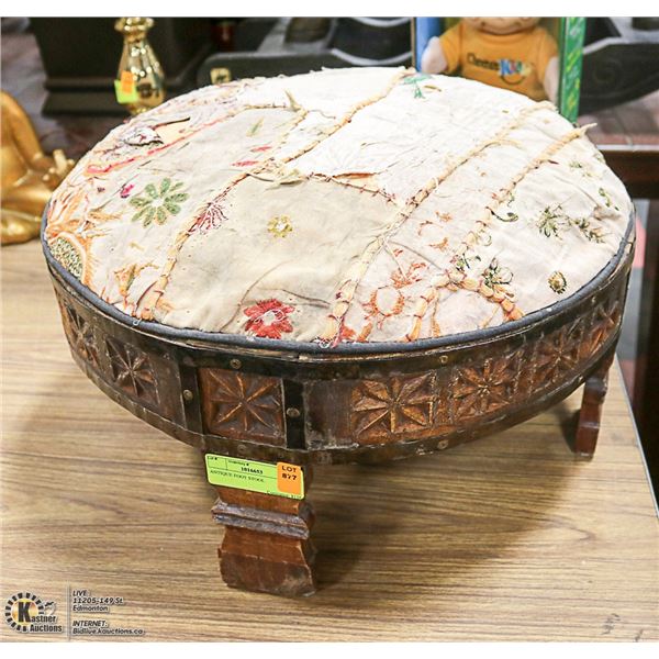 ANTIQUE FOOT STOOL
