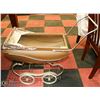 Image 1 : VINTAGE BABY CARRIAGE