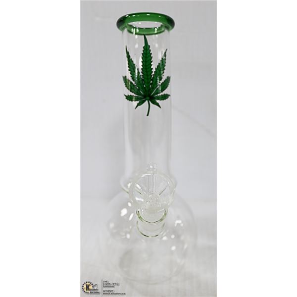 MARIJUANA LEAF DESIGN BONG