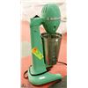 Image 1 : MILKSHAKE MAKER