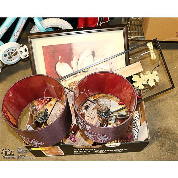 SHOWHOME DECOR - 2 LAMPS, PICTURE, POT POURRI