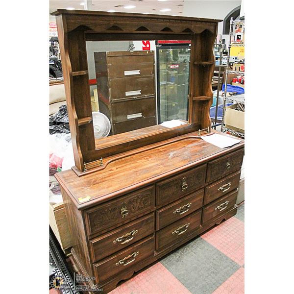 HUTCH AND DRESSER SET