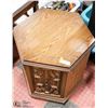 Image 1 : HEXAGON WOOD END TABLE WITH CUBBY SPACE