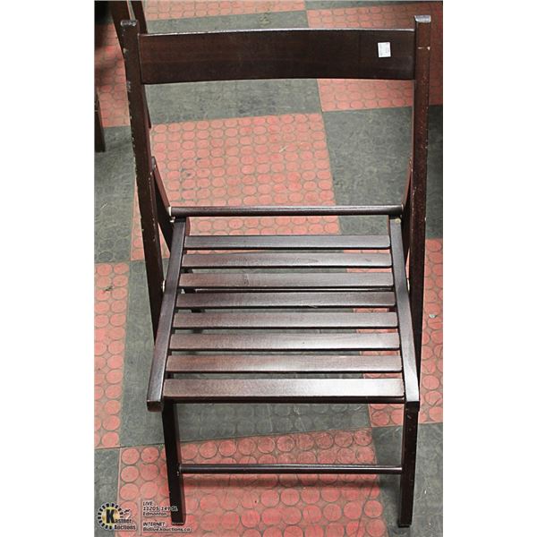 BROWN FOLDING WOODEN CHAIR