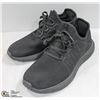 Image 1 : SIZE 42 BLACK MENS RUNNING SHOES
