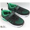 Image 1 : SPORT SIZE 32 BOYS SHOES