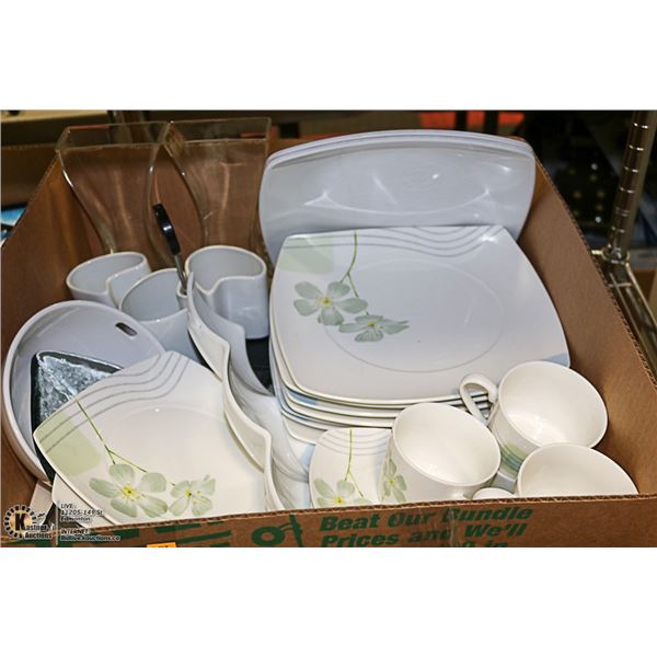BOX WITH 19-PC STOKES FINE PORCELAIN