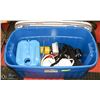 Image 1 : LARGE RUBBERMAID TOTE WITH LID - FULL OF