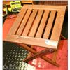 Image 1 : SMALL FOLDING WOODTABLE