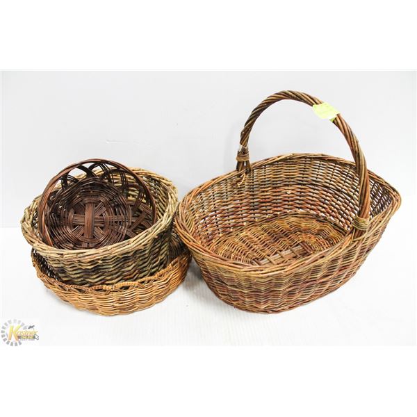 4 WICKER BASKETS