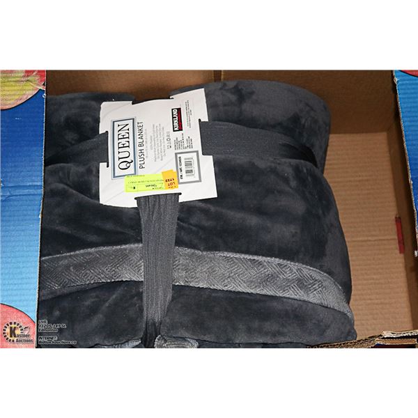 KIRKLAND QUEEN PLUSH BLANKET 98" X 92"
