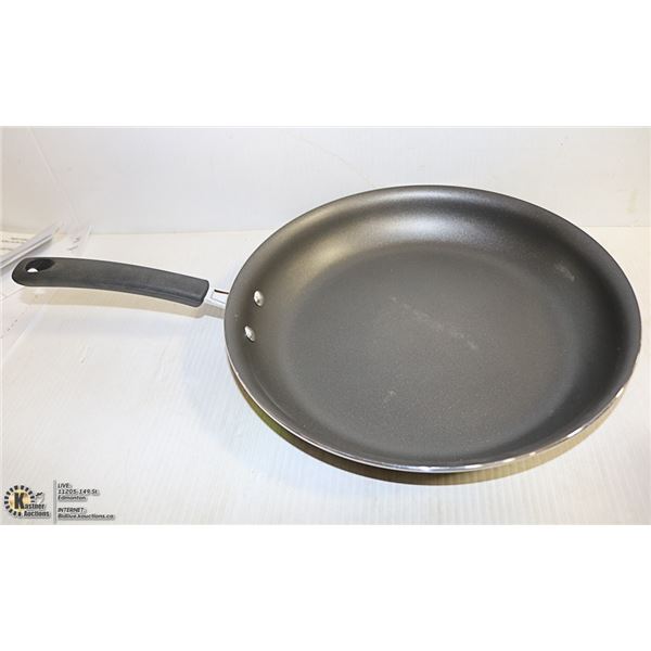 TRAMONTINA 12" ALUMINUM NON STICK FRYING PAN